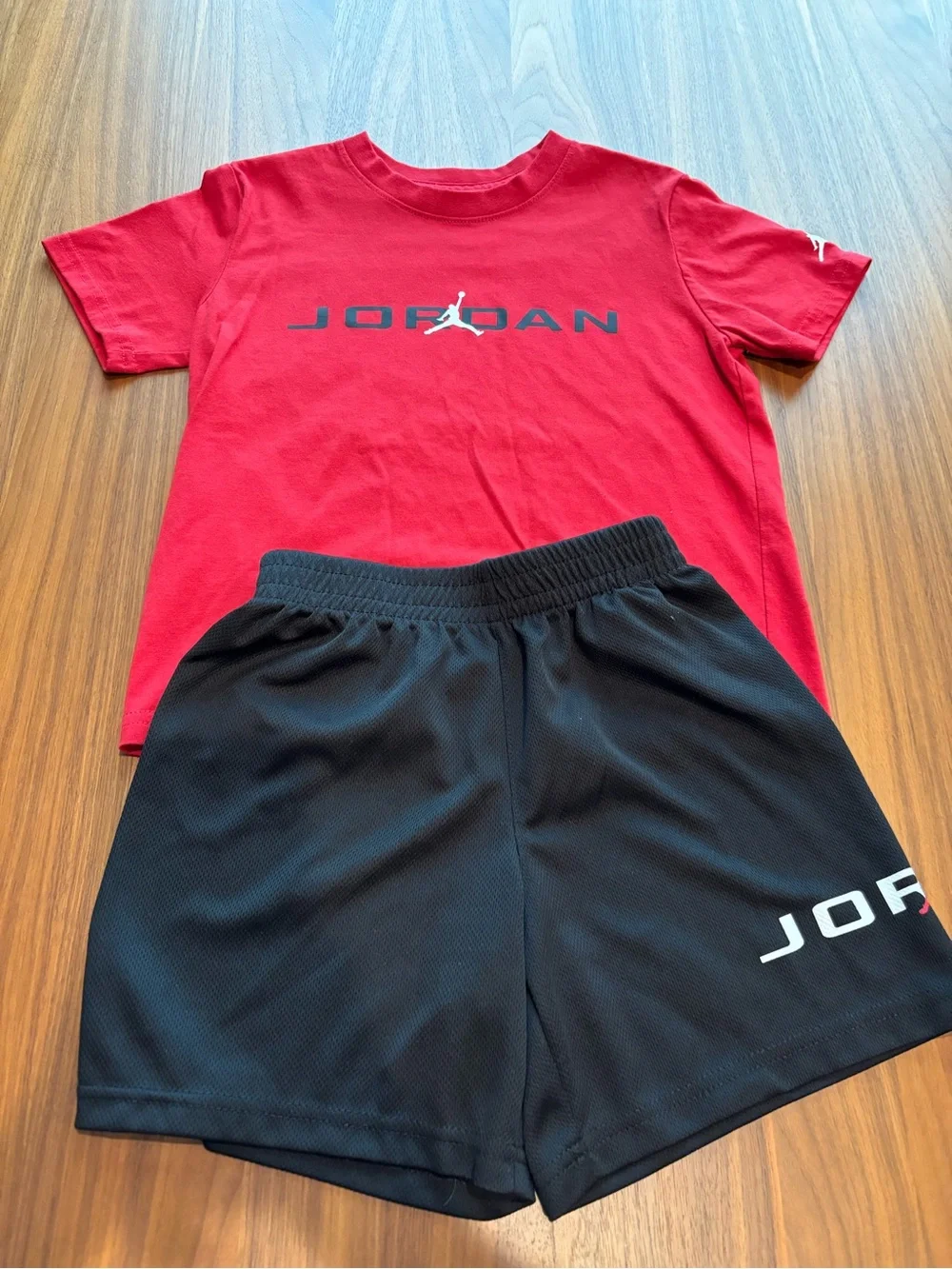 Jordan set 5-6yrs